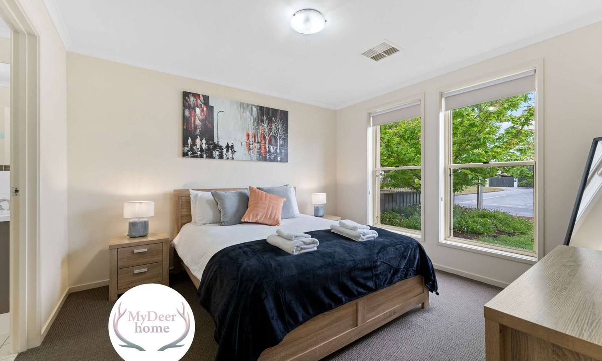 Dover Gardens House | Peaceful 3BR family home Free Wi-Fi Free Parking