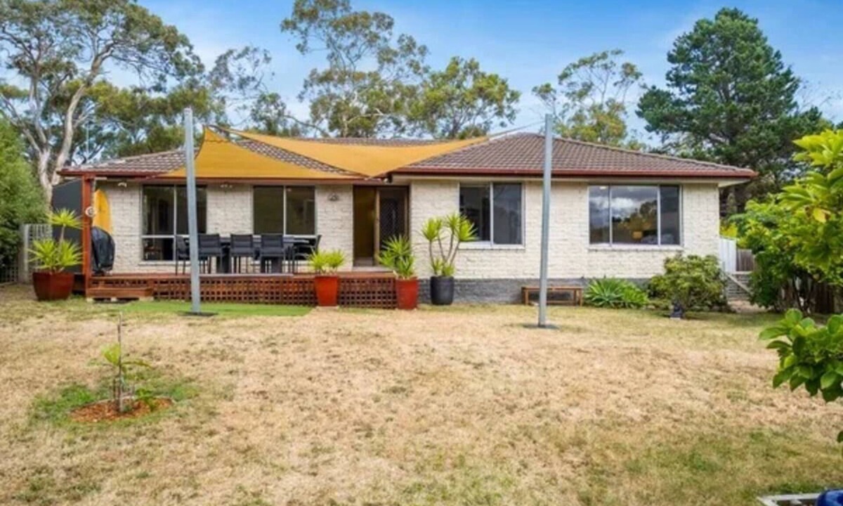 Lauderdale House | Peaceful home at Lauderdale for extended stay