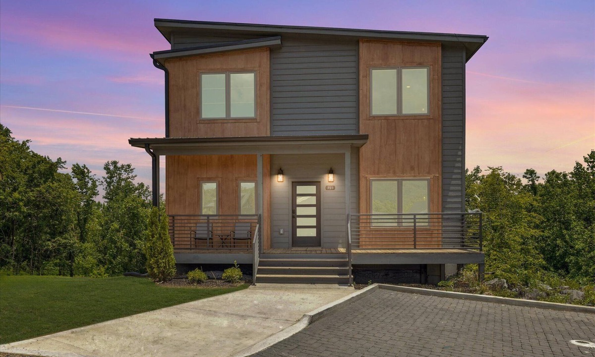 Pigeon Forge Cabin | Peak Pursuit - New Luxury Build Home with Private Pool by Beyond Expectations