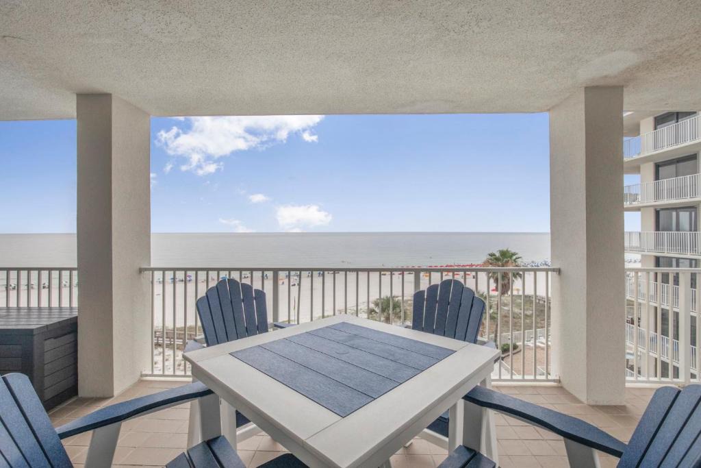Orange Beach Apartment | Pelican Pointe 506 by Vacation Homes Collection