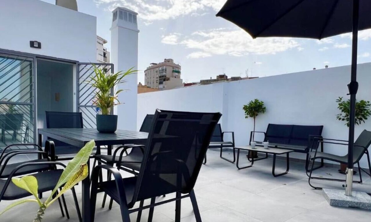 Ciudad Jardin Apartment | Penthouse-Private Bathroom-Terrace