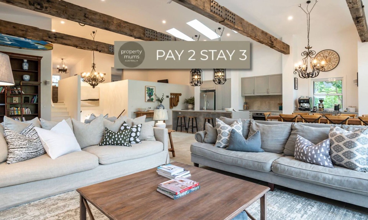 Red Hill House | Pet Friendly - Chateau Rouge - Provincial Home Red Hill