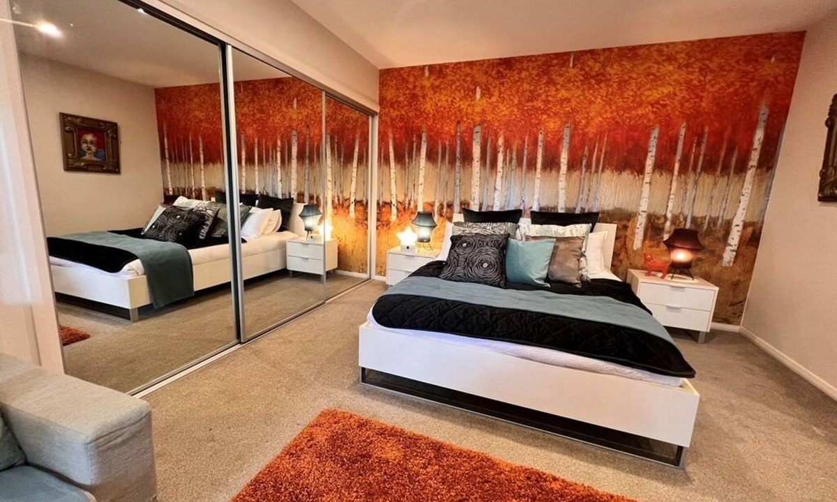 Weston Apartment | Pet friendly-Leafy Ground Floor Studio -Secure Courtyard, quiet neighbourhood