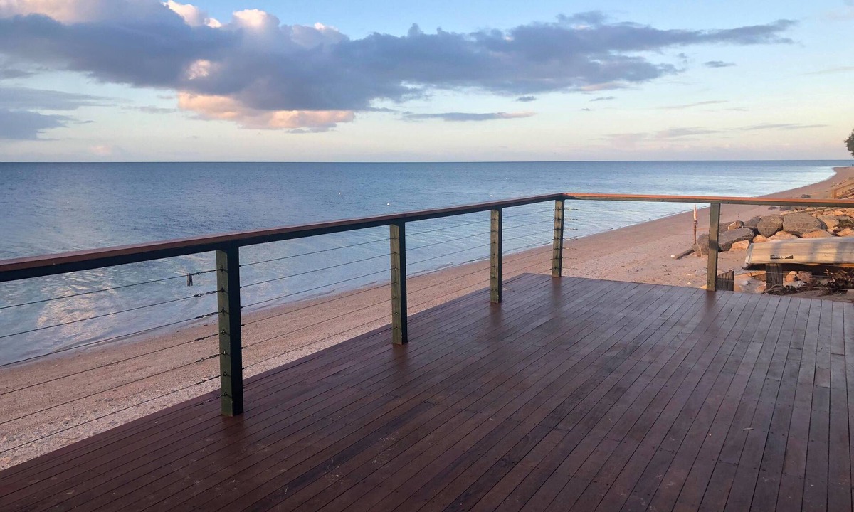 Muloowurtie House | Peter's Port - beachfront property