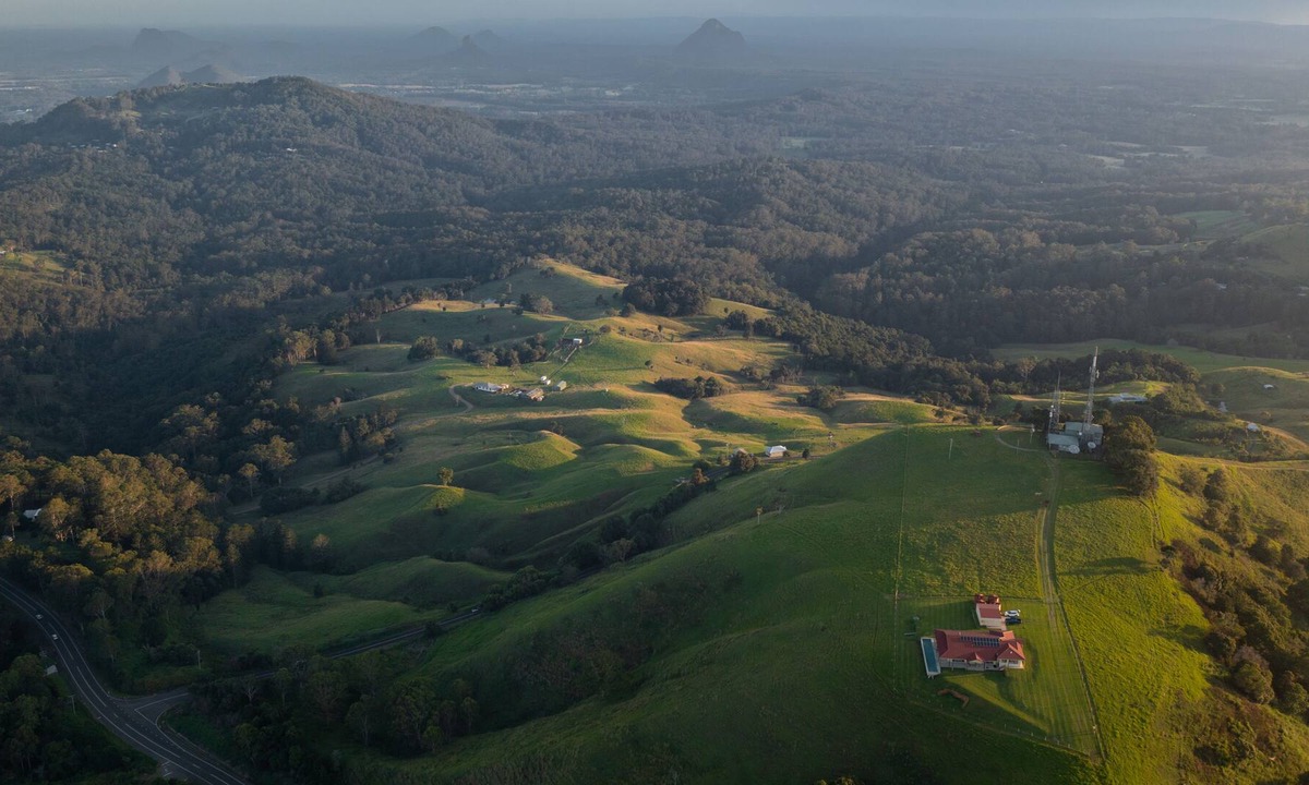 Bald Knob House | Petrichor Estate 360-view Pet-Friendly Infinity-Pool
