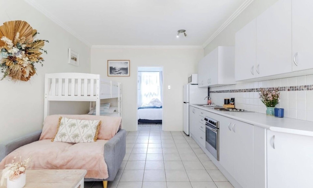Cronulla Apartment | Popular North Cronulla Beach Apartment sleeps up to 5 people