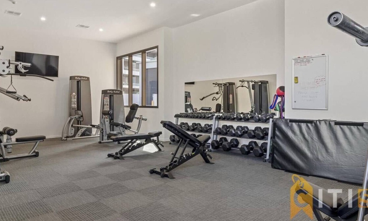 Phillip Apartment | Posh in Phillip - 2bd 2bth Apt