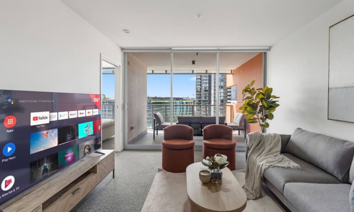 Newstead Apartment | Premium Urban Stay – Rooftop Pool, City Vista
