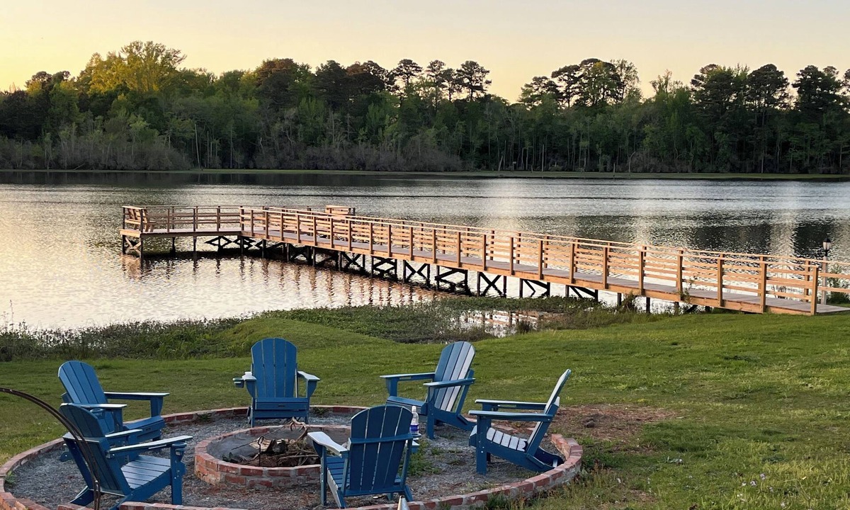 Benson House | Private Oasis w/Pool, Kayaks, Dock, and Stocked Bass Waiting to be Caught!