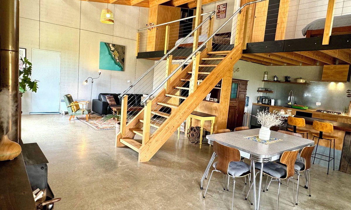 Rivoli Bay House | Quiet coastal getaway close to beach.