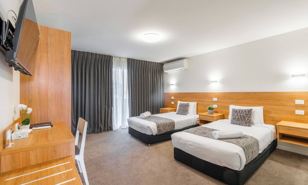 Queanbeyan East Hotel | Rainbow Motel Queanbeyan
