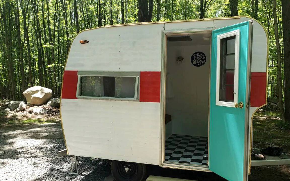Pine Bush RV Rental | Recreational vehicle (RV) ∙ 1 bedroom ∙ 2 guests