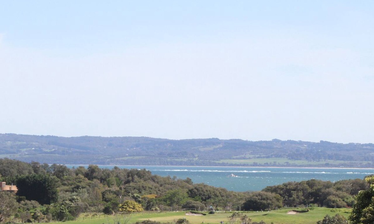 Cowes House | Relax at Red Rocks - Pet friendly- WiFi - Winter special 4th night free