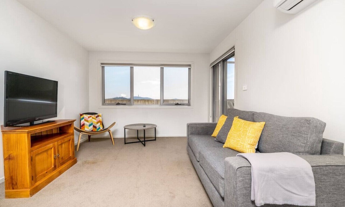 Wright Apartment | Relaxing 2BR Apt in North Point Complex