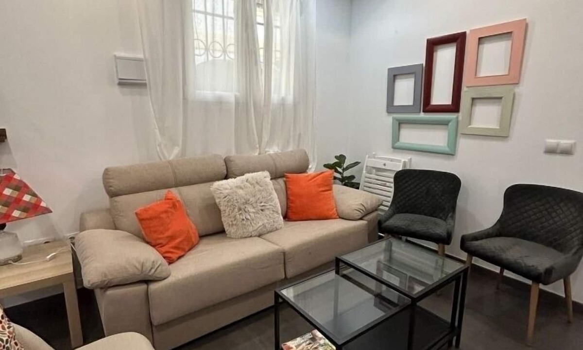 San Miguel-Capuchinos Apartment | Rental unit in Córdoba · 2 bedrooms · 3 beds · 1 bath
