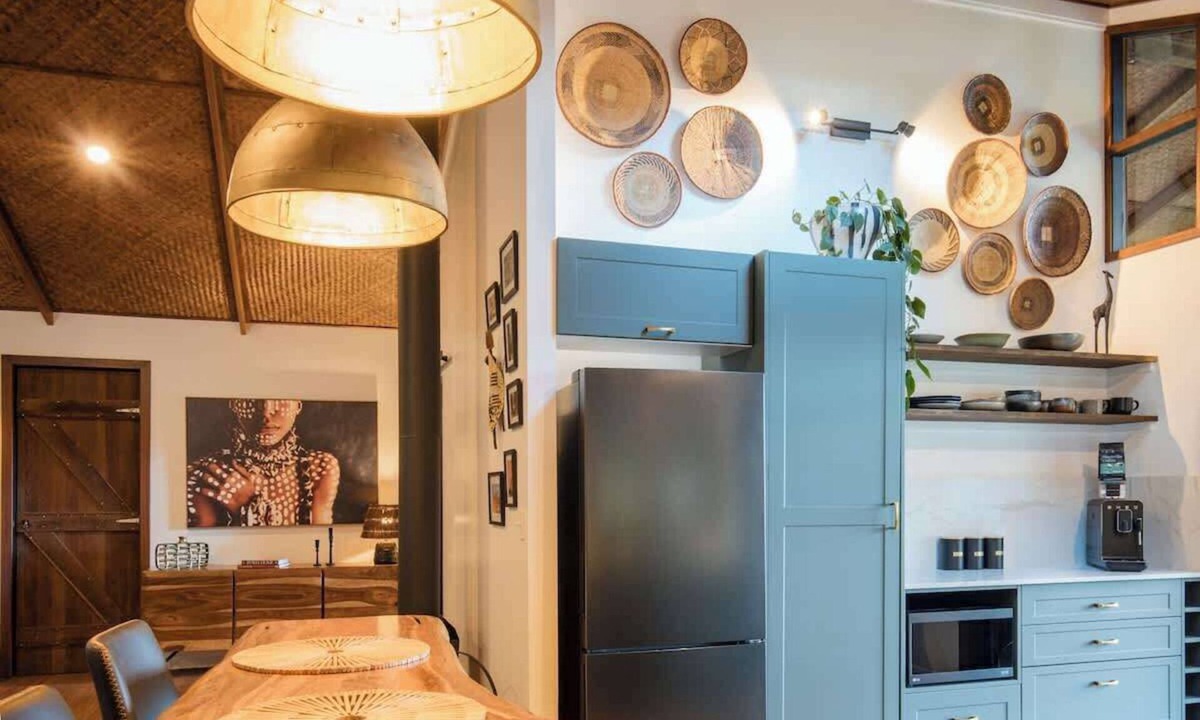 Eudlo Cabin | Rhulani Lodge ~ sauna, spa, pizza oven, fireplace