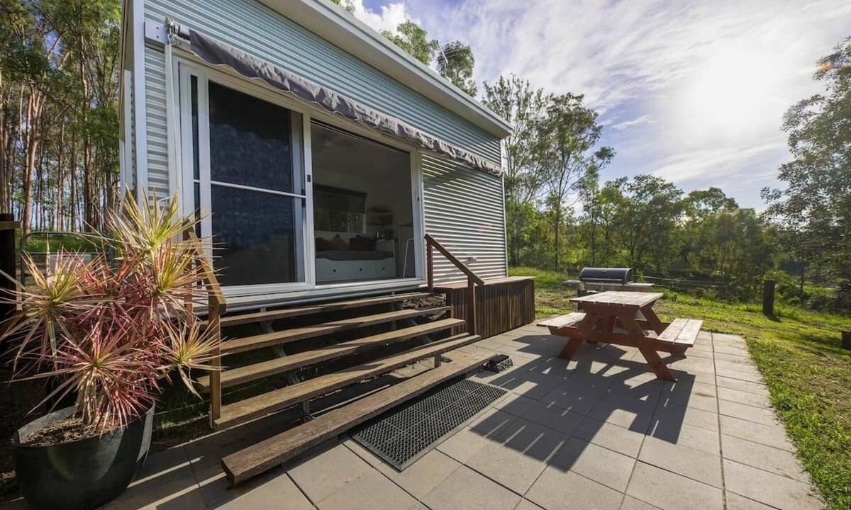 Pine Mountain House | 'Riverside Retreat' Farm stay on the river