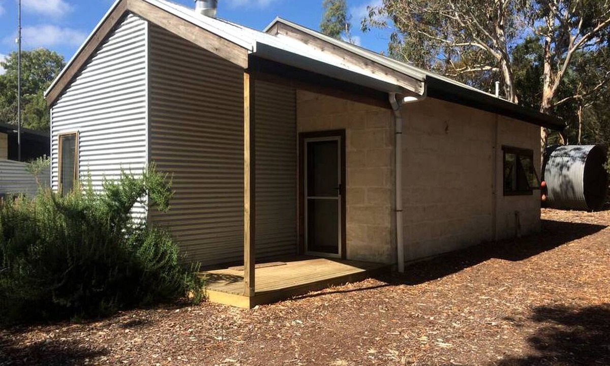 Nelson House | Romantic Vacation Rental for a Couples' Getaway in Nelson, Victoria, Australia