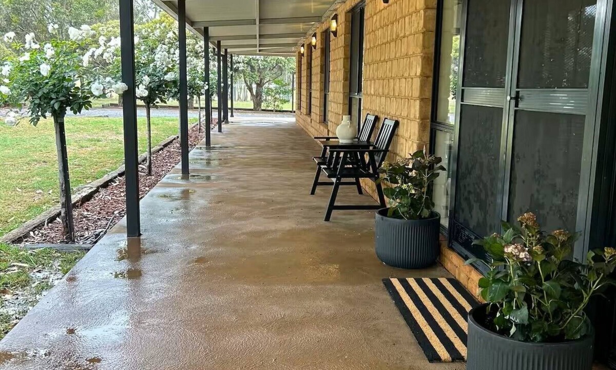 Mugga Downs House | Rosemont Boutique Country Lodge | Peaceful | Private | Relaxo Maxo