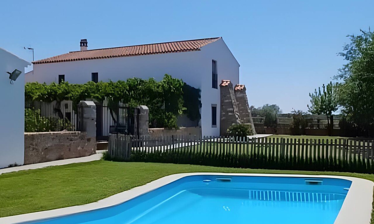 Pedroche House | Rural Agrotourism on 200 Hectares of Dehesa at La Panadera Superior Country House