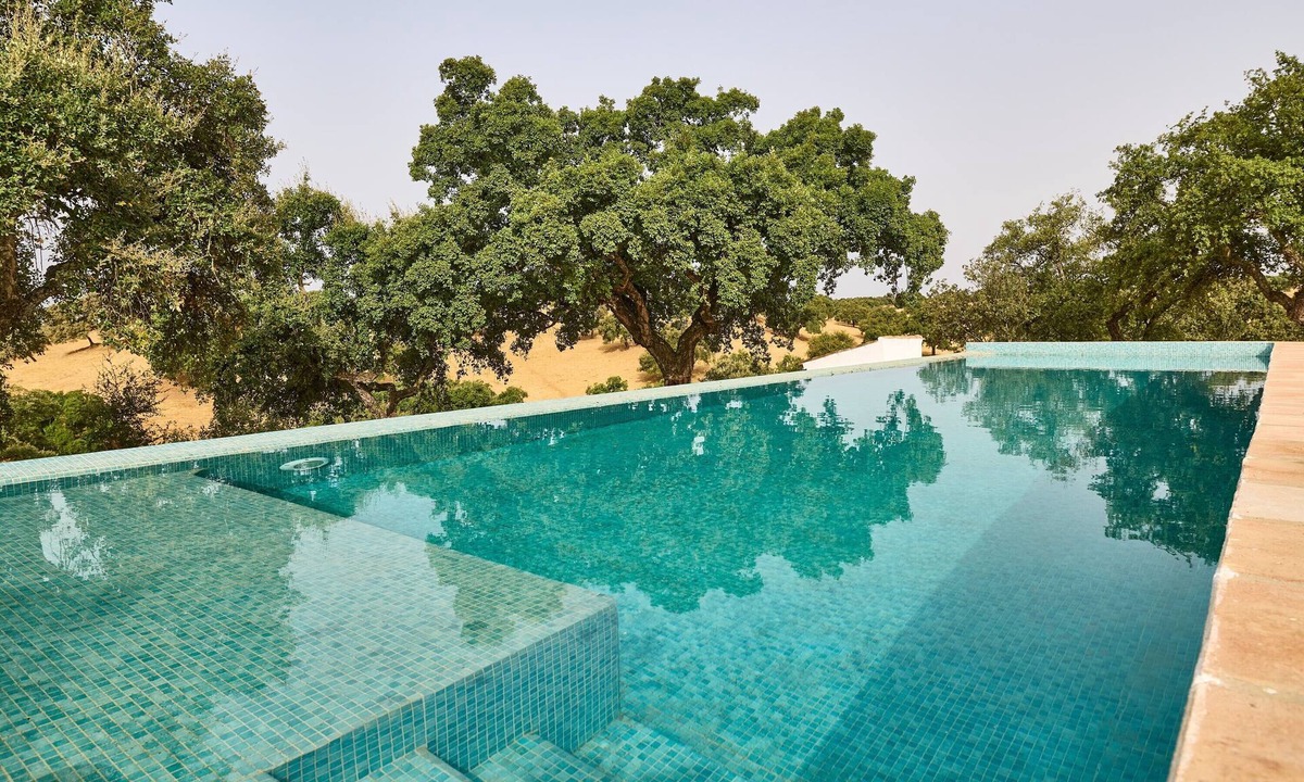 Posadas House | Rural House 'Dehesa El Alcornocal' with Private Pool, Wi-Fi and Air Conditioning