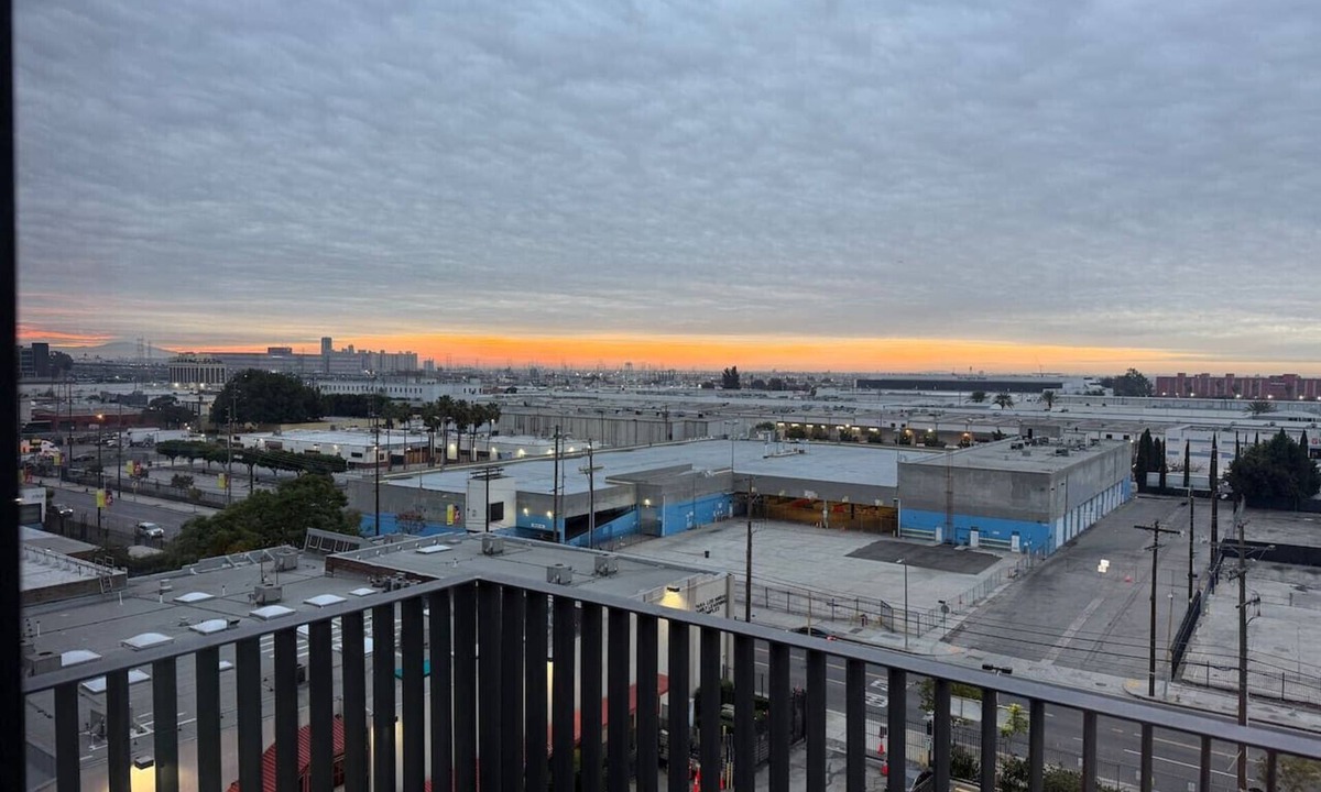 Vernon Apartment | Safe & Stylish 2BD Family Penthouse: Premium Perks