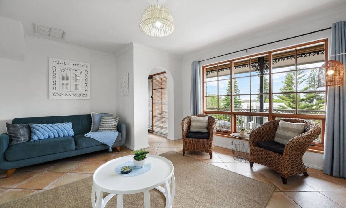 Grange House | Sapphire by the Sea - Coastal Living in Grange
