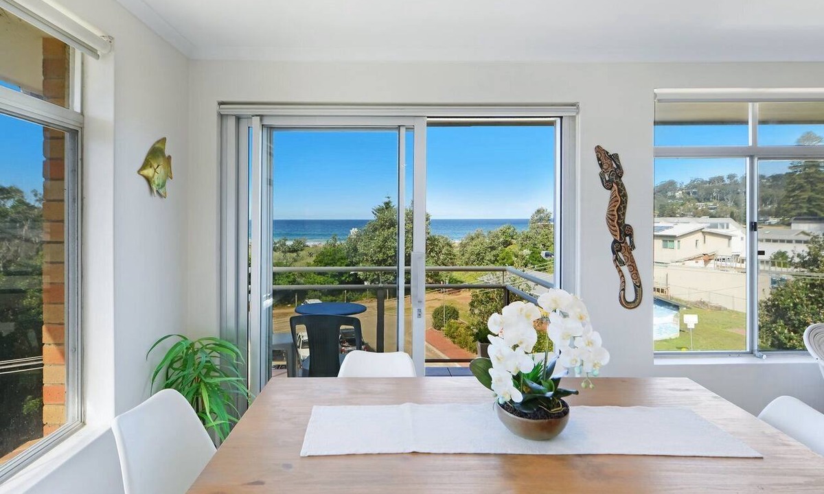 Avoca Beach Apartment | Seaview 12 - Pete & Kaz's