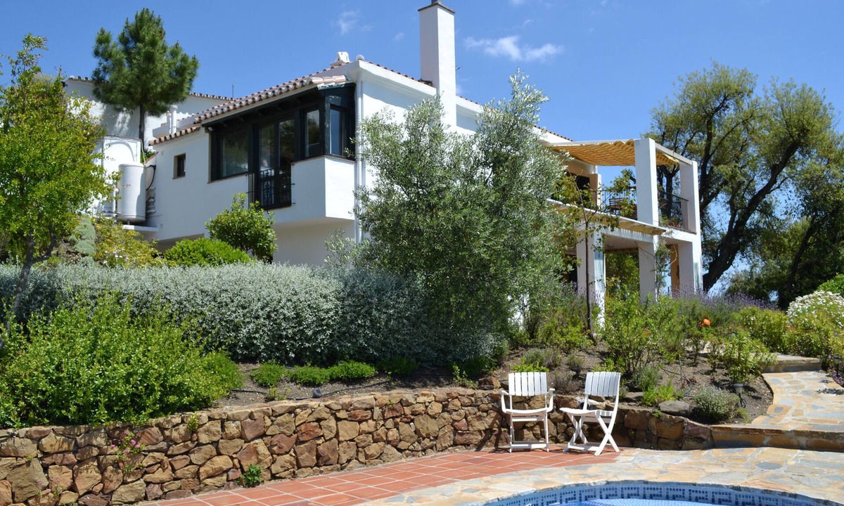 Casares Villa | Secluded Villa with Panoramic Views, Private Heated Saltwater Pool & Fast Wi-Fi
