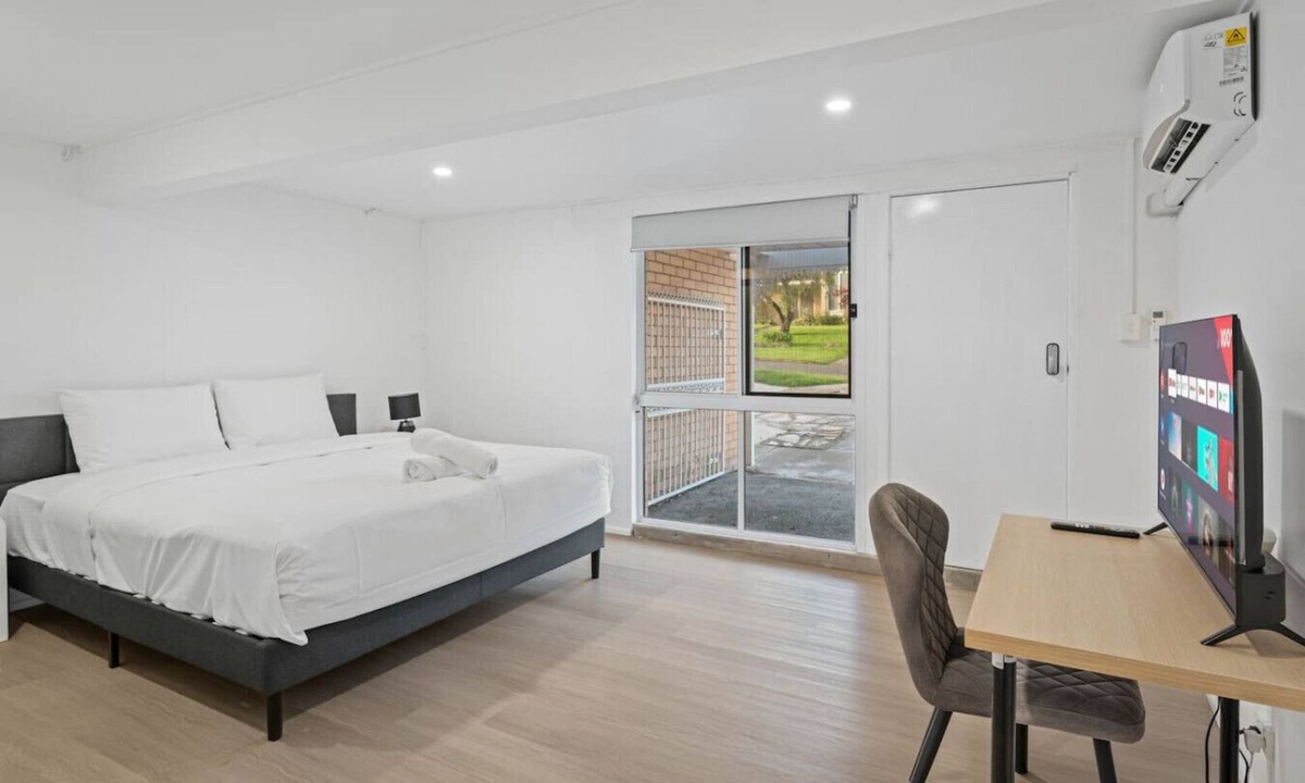 Macgregor House | Self-Contained Studio | Perfect for Solo Travelers