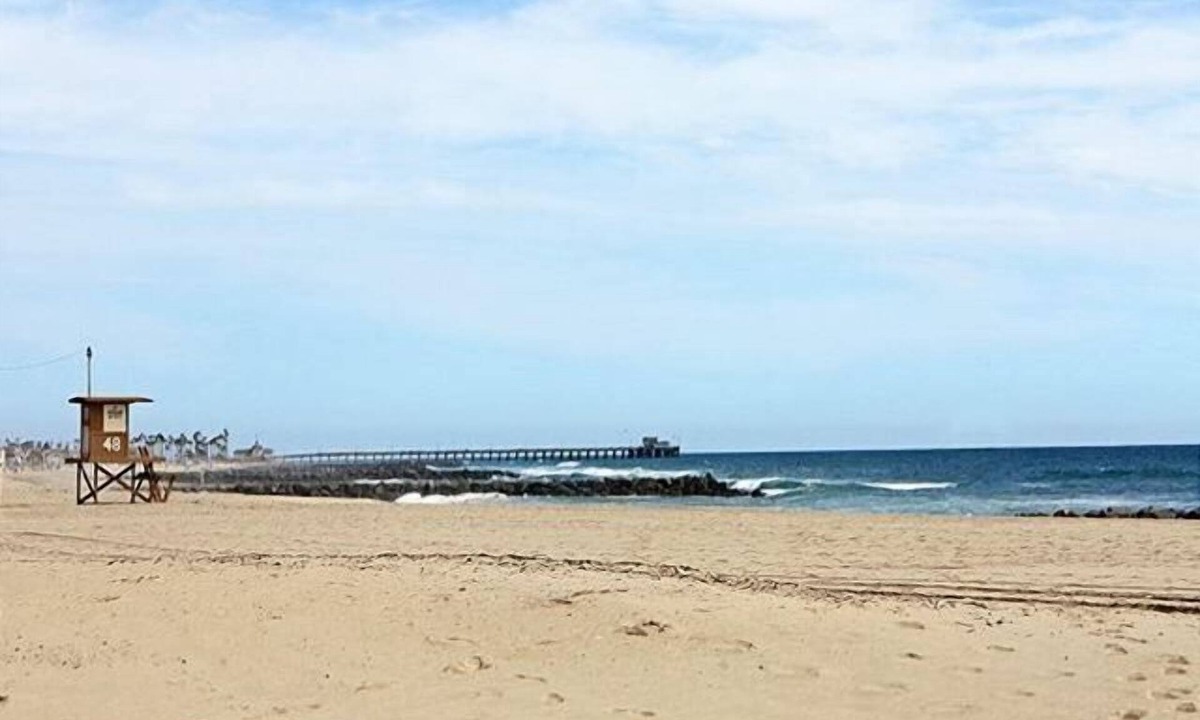 Santa Ana Heights Condo | Sept/Oct. Special! Steps to Sand. Parking/Bikes! Message for Free Night Deal!