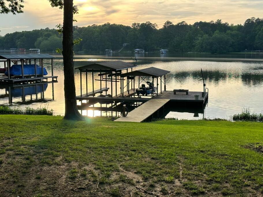 Wise House | Serenity - Waterfront 3 Bed, 2 Bath, Water Toys, EV Charger
