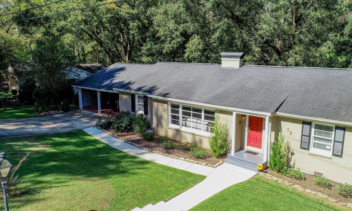 Tuscaloosa House | Sherwood House-Book for Football Season! Walk to the Stadium&Strip!