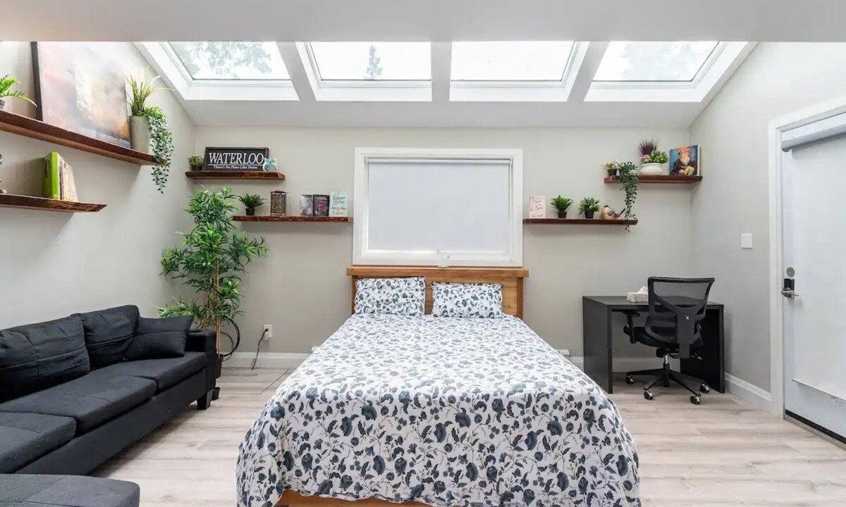 Waterloo Apartment | Single Bachelor unit en-suite in Waterloon
