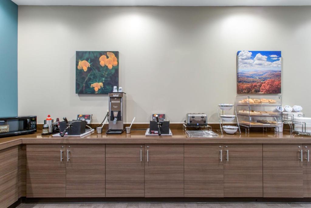 South Blooming Grove Hotel | Sleep Inn & Suites Monroe - Woodbury