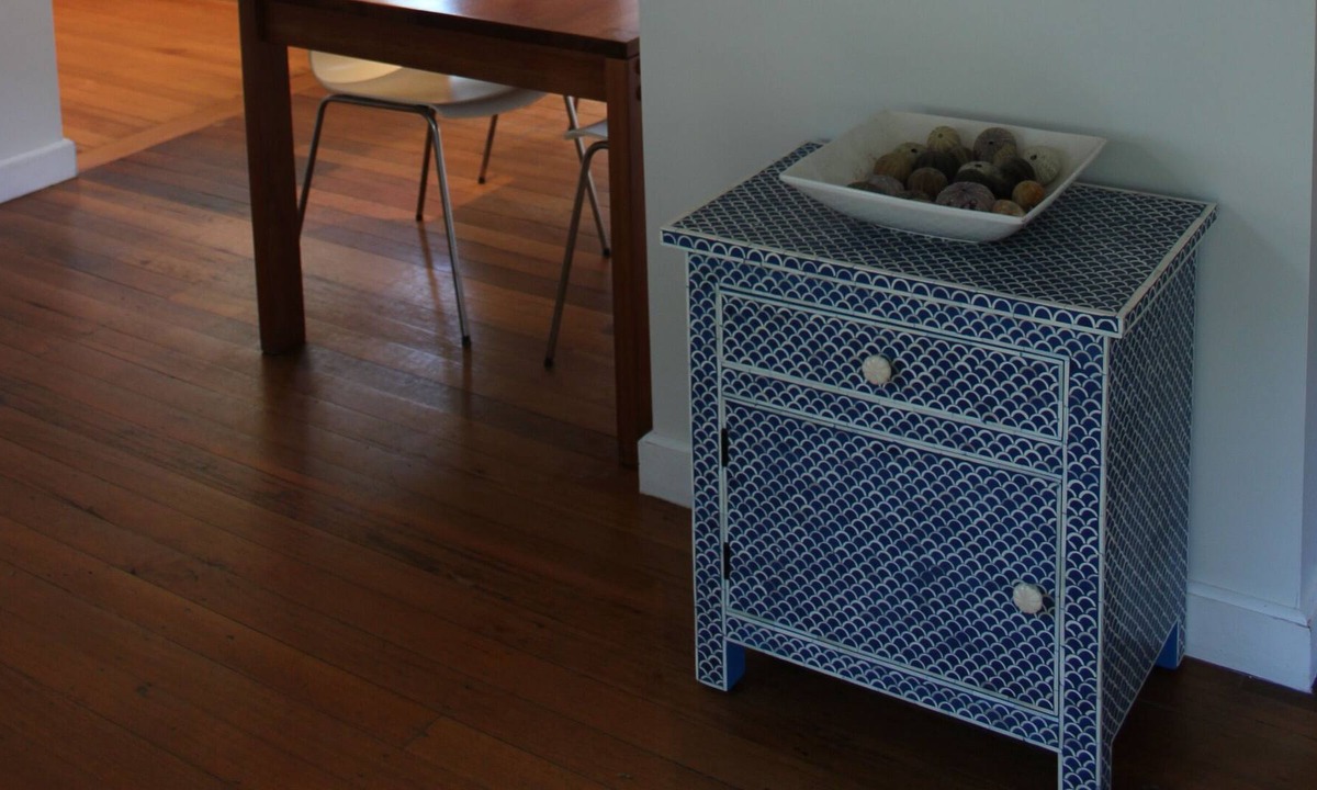 Somers House | Somers Beach House - Sun Soaked Deck, 100m to the Beach and General Store