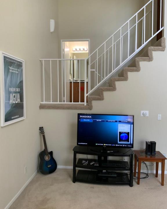 Woodland Hills Apartment | Spacious 1 Bedroom Apt in Woodland Hills CA