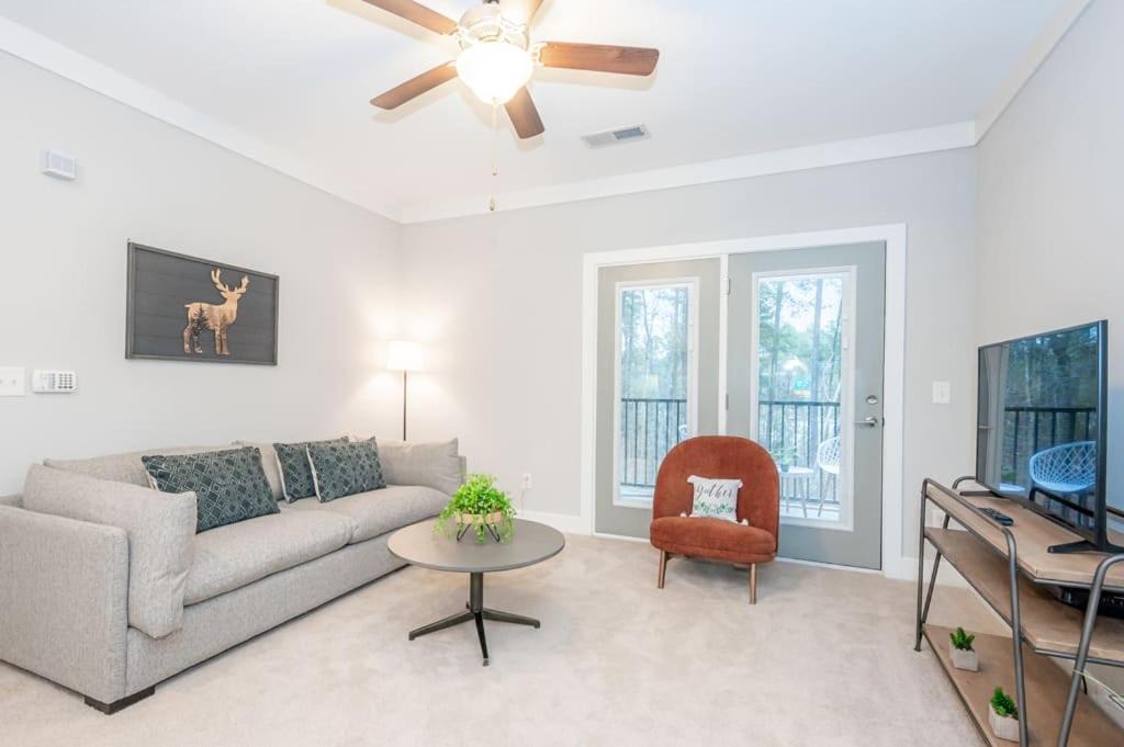 Morrisville Apartment | Spacious and Comfy 1BR Gym and Balcony