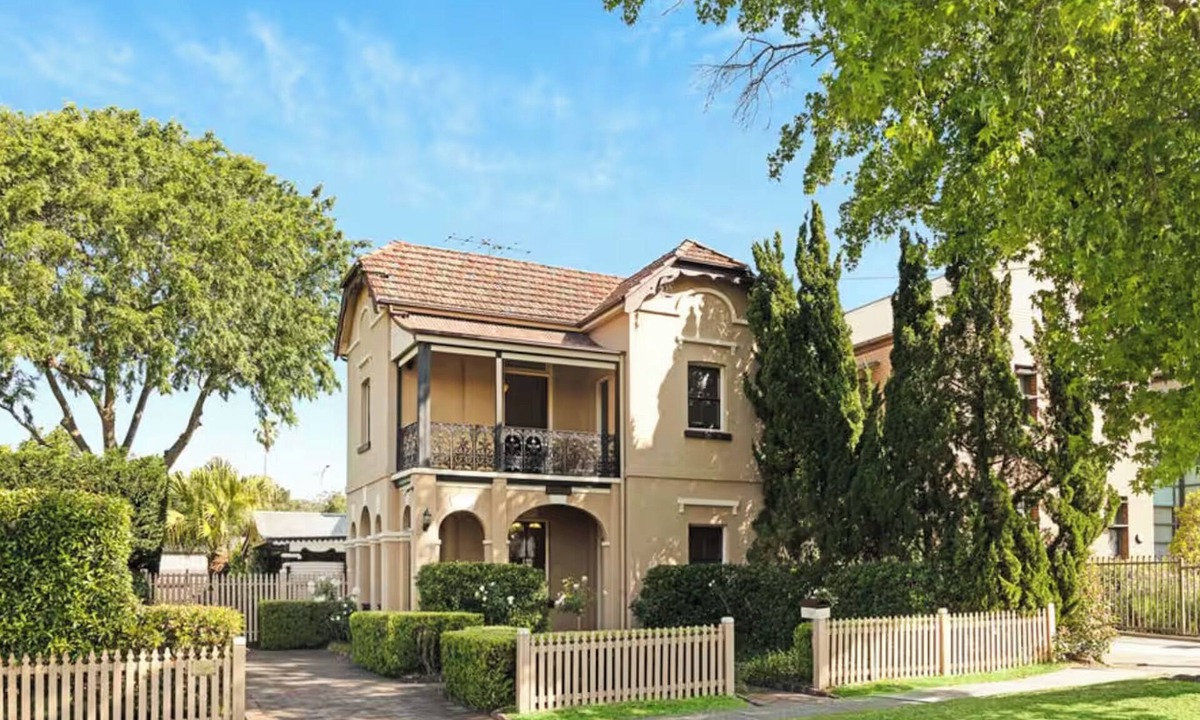 Camden House | Stay in a restored 1890s home that once served as Camden’s first hospital