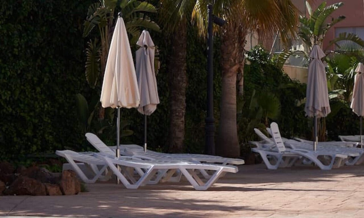 Puerto Rey Apartment | Stunning Penthouse Terrace & Pool Free Parking