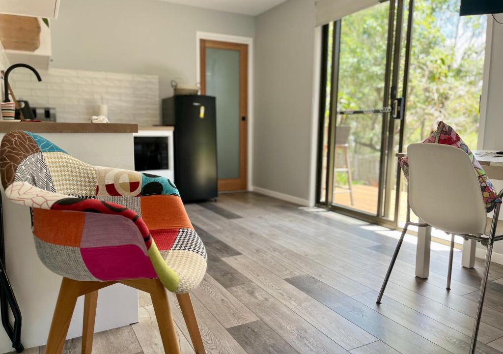 Everton Hills Apartment | Stylish Guest Suite in Everton Hills