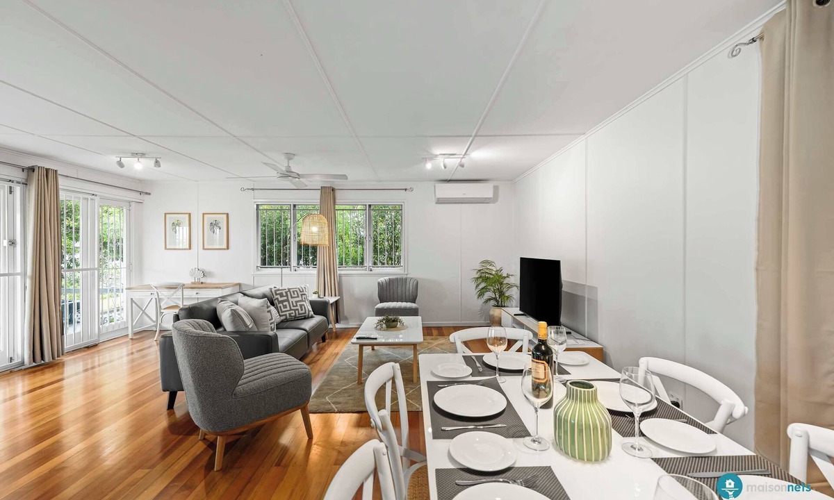 Tarragindi House | Stylish Mid Century Pet Friendly Home Near City