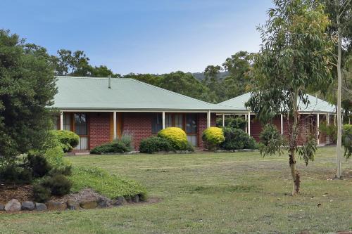 Moonambel Bed & Breakfast | Summerfield Winery and Accommodation