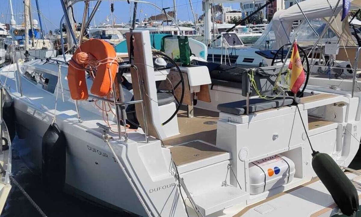 Sant Antoni de Portmany Boat Rental | Sun-Kissed Sailing Adventure in the Majestic Islas Baleares