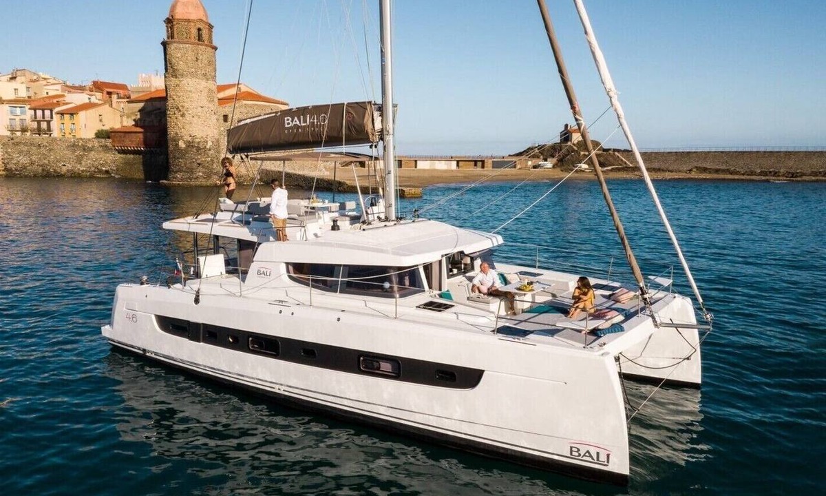 Sant Antoni de Portmany Boat Rental | Sun-Kissed Sailing Adventure in the Majestic Islas Baleares