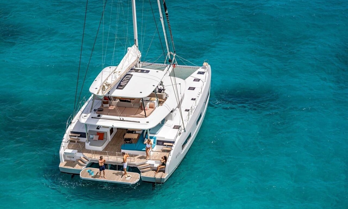 Ibiza Island Boat Rental | Sun-Kissed Sailing Adventure in the Majestic Islas Baleares