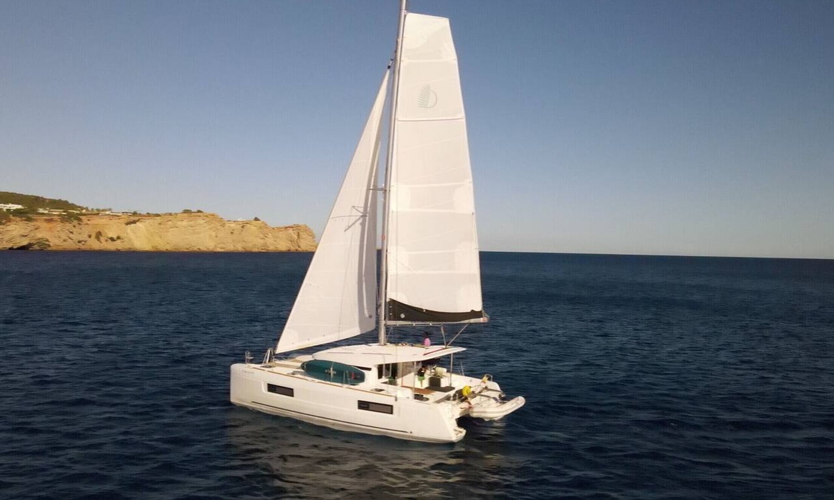 Ibiza Island Boat Rental | Sun-Kissed Sailing Adventure in the Majestic Islas Baleares