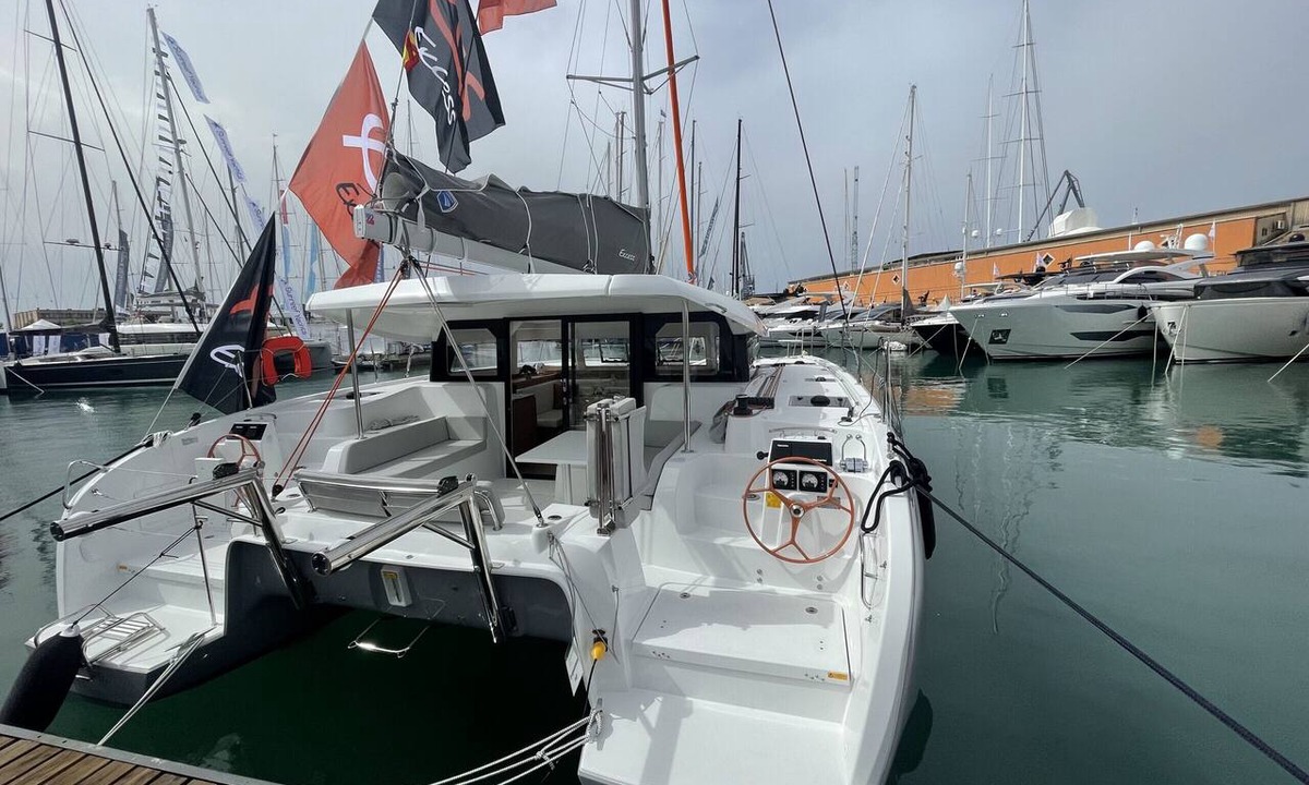 Ibiza Island Boat Rental | Sun-Kissed Sailing Adventure in the Majestic Islas Baleares