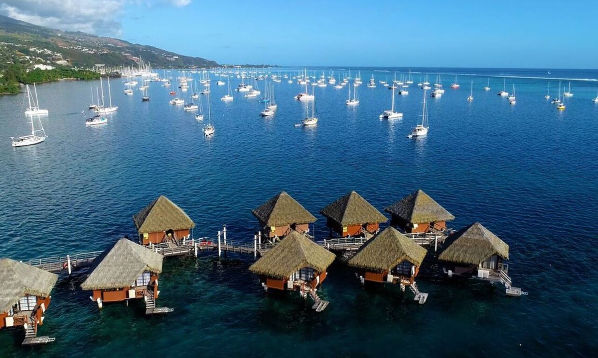 Tahiti Boat Rental | Sun-Kissed Sailing Adventure in Papeete, Polinesia Francesa