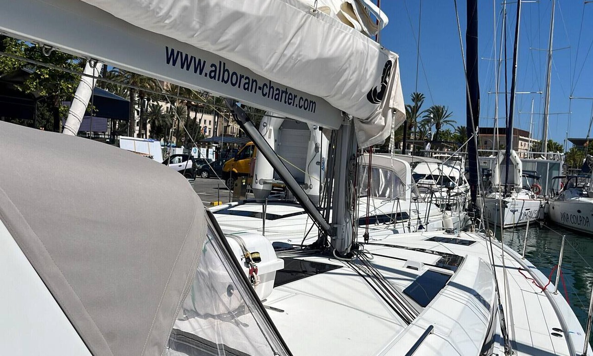 Palma de Mallorca Boat Rental | Sun-Kissed Sailing Adventure in Islas Baleares, Mallorca